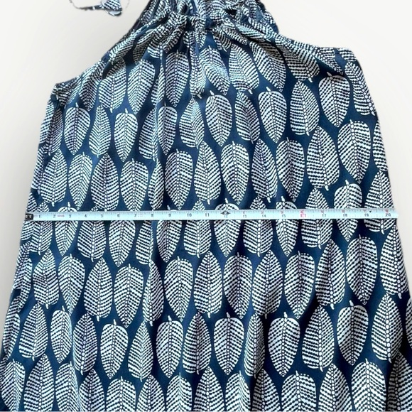 Toko Maxi Dress with Leaf Pattern Blue/White - Picture 15 of 16